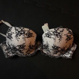 Victoria Secret Bombshell Push-up Bra